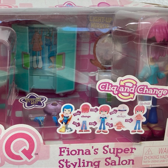 Cliq and Change Fashion Fiona’s Super Styling Salon Doll Play Set Rare NIB - Picture 6 of 11